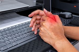 Is Your Thumb Pain Actually Arthritis? Early Signs Patients Often Miss